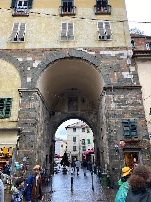 卢卡Dimora Leonardo. Centro Storico.公寓 0*, 卢卡 意大利